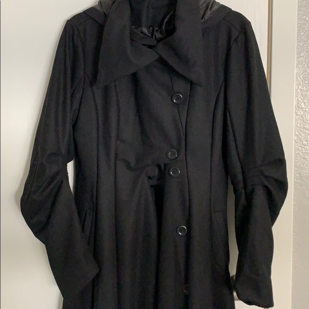 Black tailored coat 💋pick 4 w/lips for $20💋